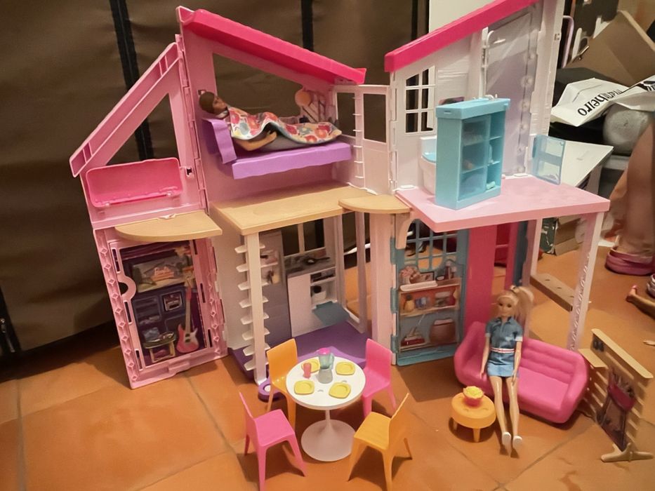 Casa da Barbie Malibu completa, com todos os acessorios