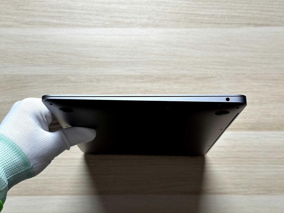 Topcase z ekranem do MacBook Air 13" A2179 (2020) –  Sprawny