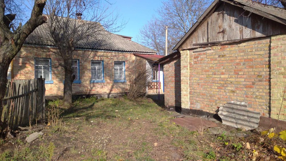 Продається будинок в селі