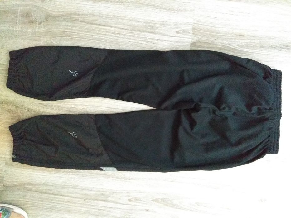 Sportowe spodnie Bj 152