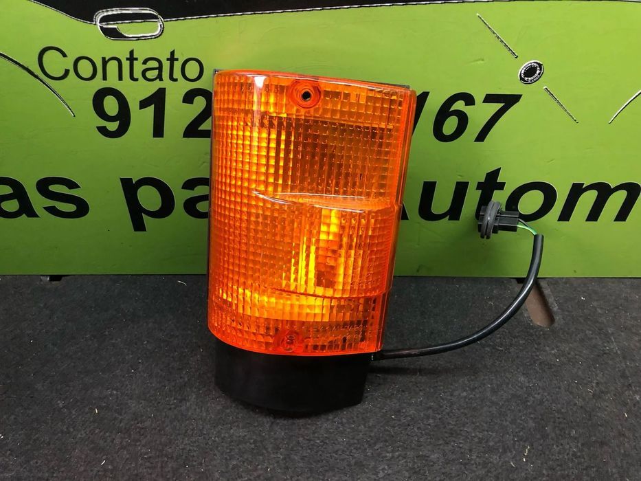 MITSUBISHI CANTER PISCA FRENTE ESQUERDO - Z683