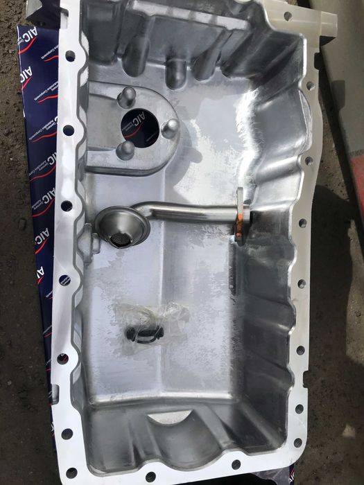 Поддон піддон Golf 4 5 Bora Passat b5 b6 Octavia SuperB Caddy Fabia