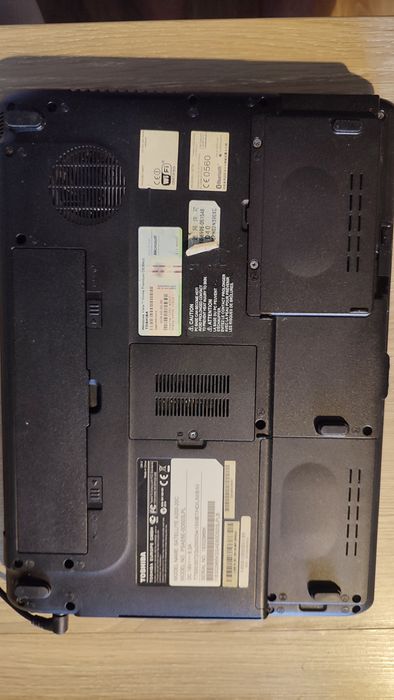 Laptop Toshiba Satellite 4gb ram 120ssd win10