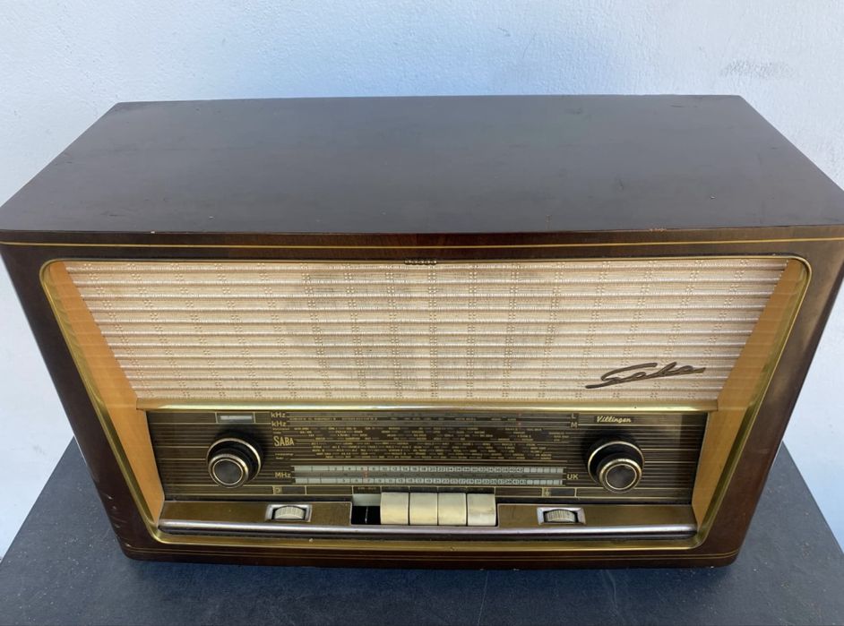 Radio lampowe bardzo stare.Import De.Komplet.Wysyłka.Transport