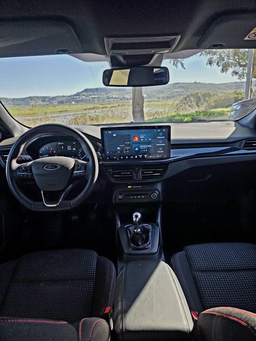 Ford Focus Híbrido ST Line