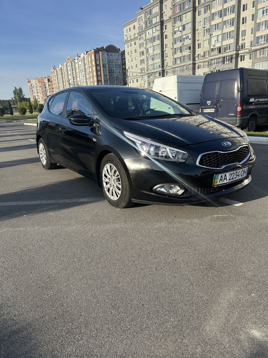 Продам Kia Ceed 2013
