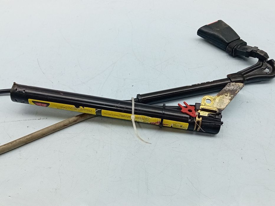 Pré-tensor cinto frente direito OPEL Corsa B