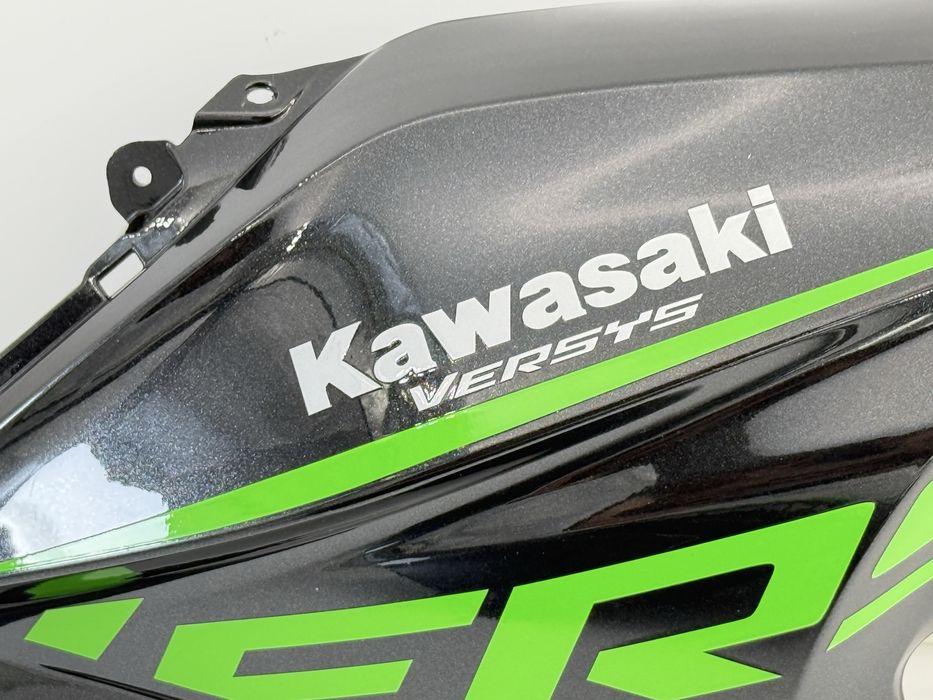 Kawasaki versys 650 bok boczek owiewka L P