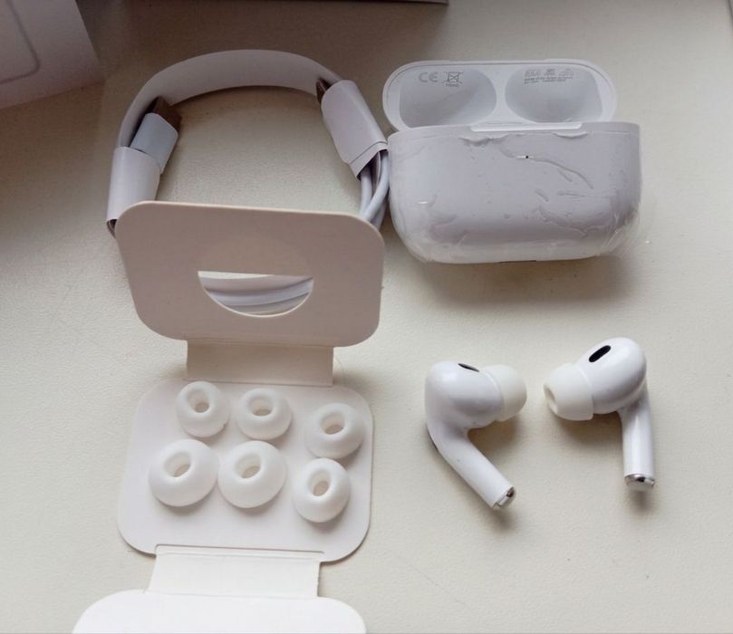 Бездротові навушники AirPods Pro 2 — Максимальний функціонал за найкращою ціною!