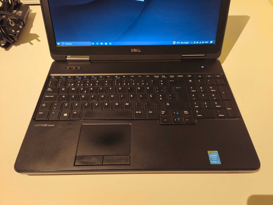 Dell Latitude E5540 | i5-4310U | 12GB RAM | SSD 512GB | Bateria NOVA