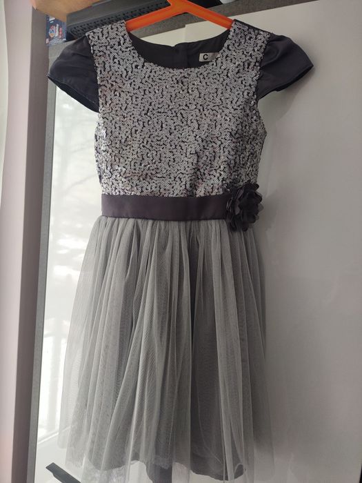 Sukienka dziewczęca 128cm