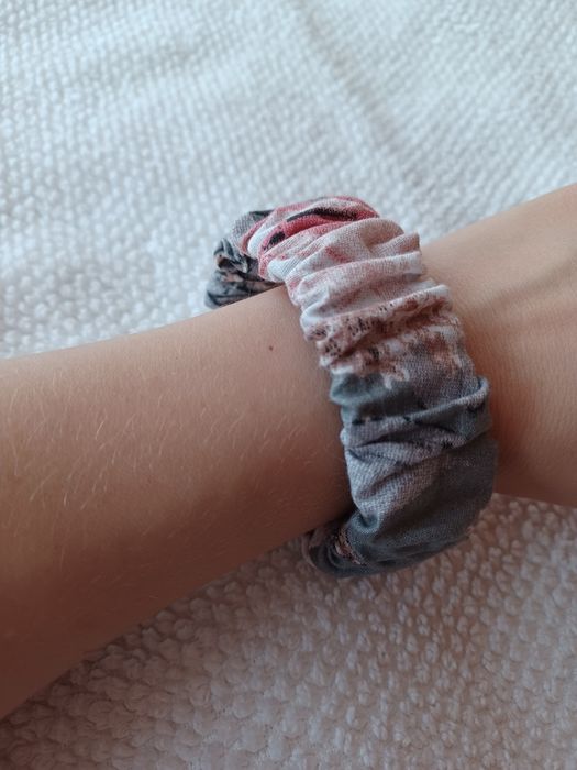 Bransoletki materiałowe