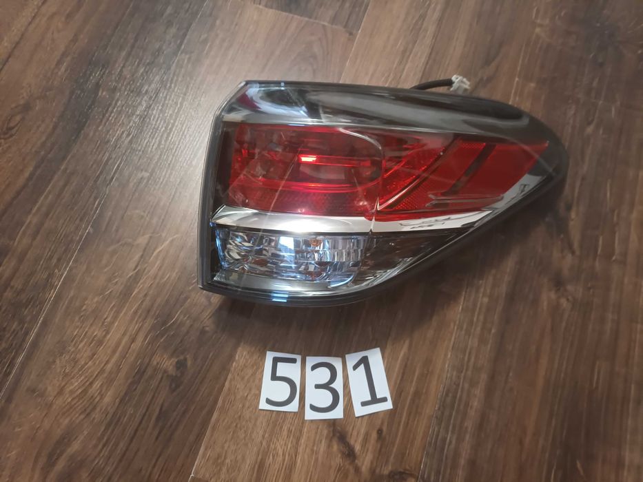 Lampa prawa tył Lexus RX450H
