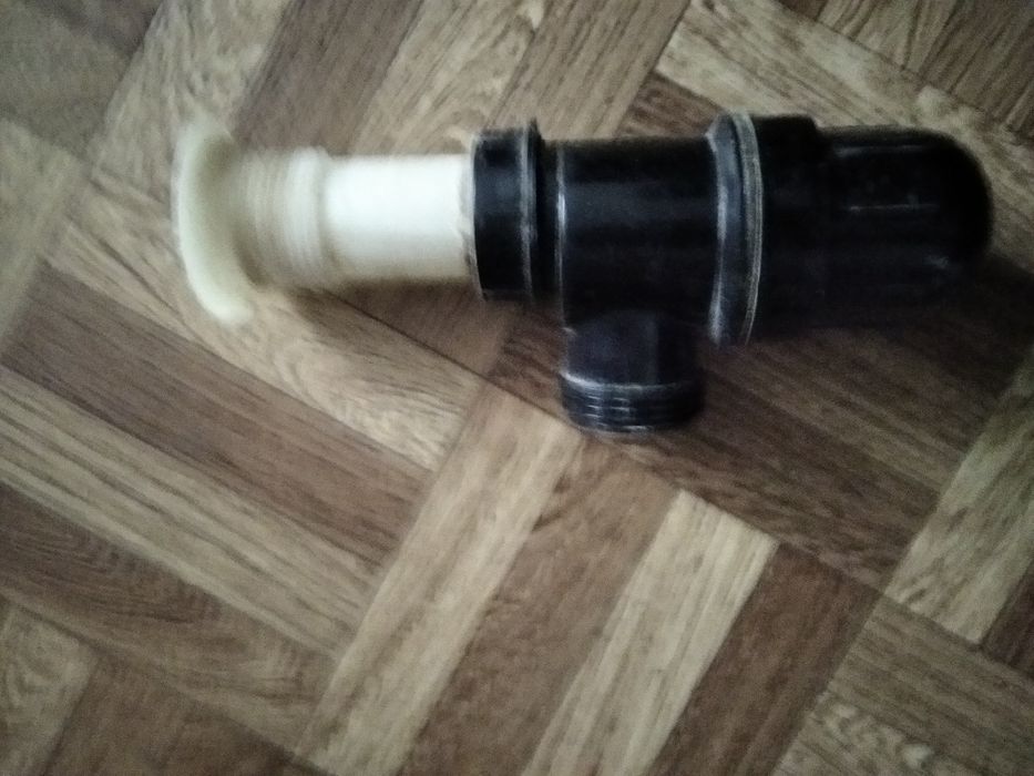 труба, для сливного бачка