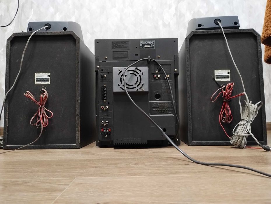 Монстр мощно потужний Sony 500 Вт ( блютуз /  AUX ) муз центр Сони