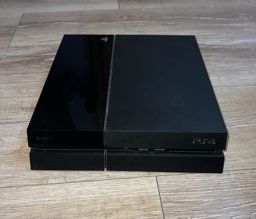 PlayStation 4 Ps4 fat 500gb + gry