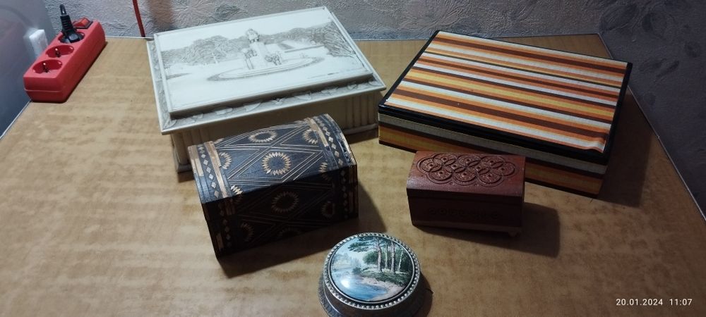 Продаю шкатулки.