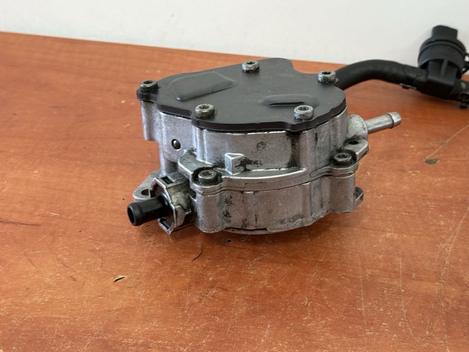 Pompa Vacum VW Audi Skoda 1.9 TDI 2.0 TDI 038.145.209N Plastikowy Króciec