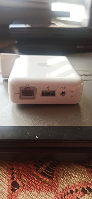 Router bezprzewodowy Apple dwie sztuki