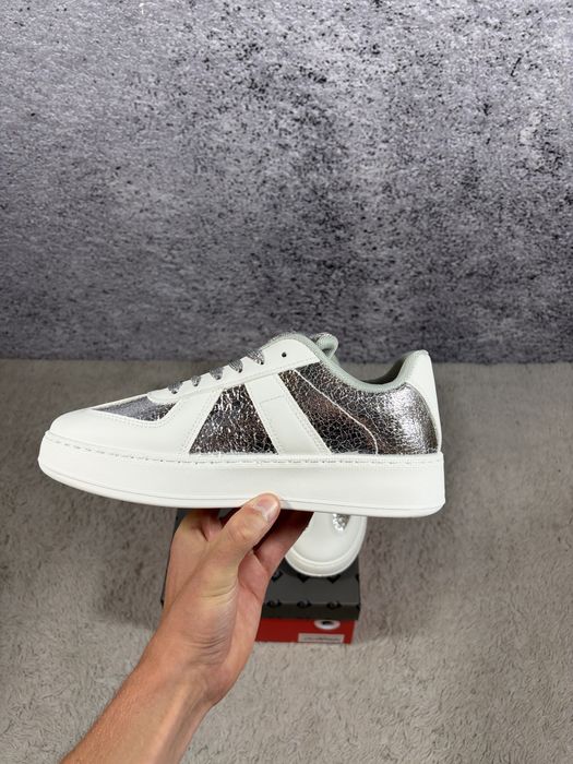 Pierre Cardin White and Silver