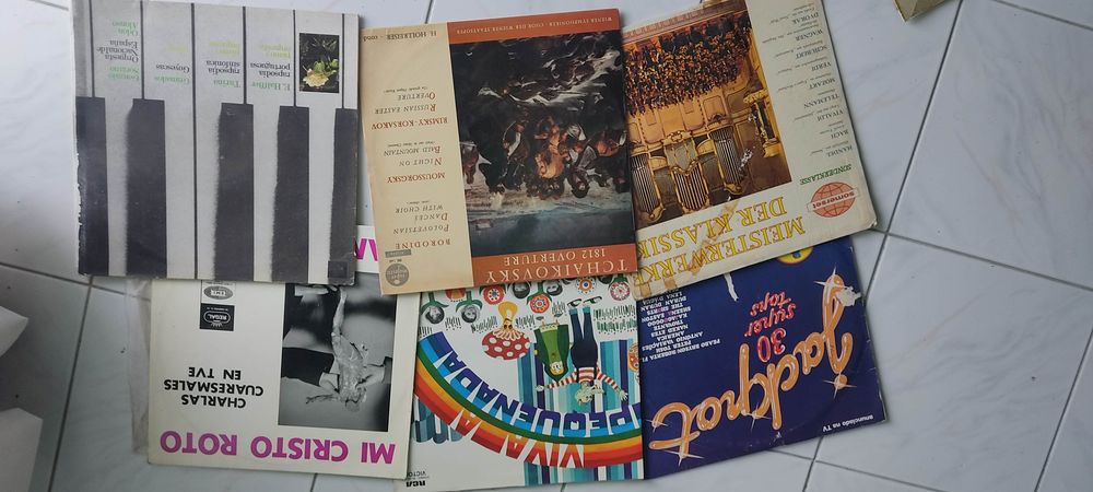 Discos vinil LP e singles