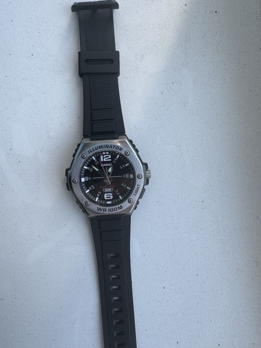 Продам часы Casio