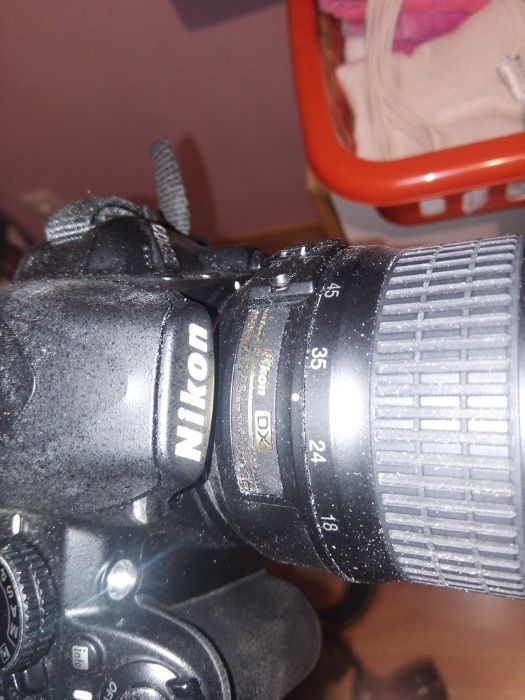 Nikon D3100 com zoom é flash