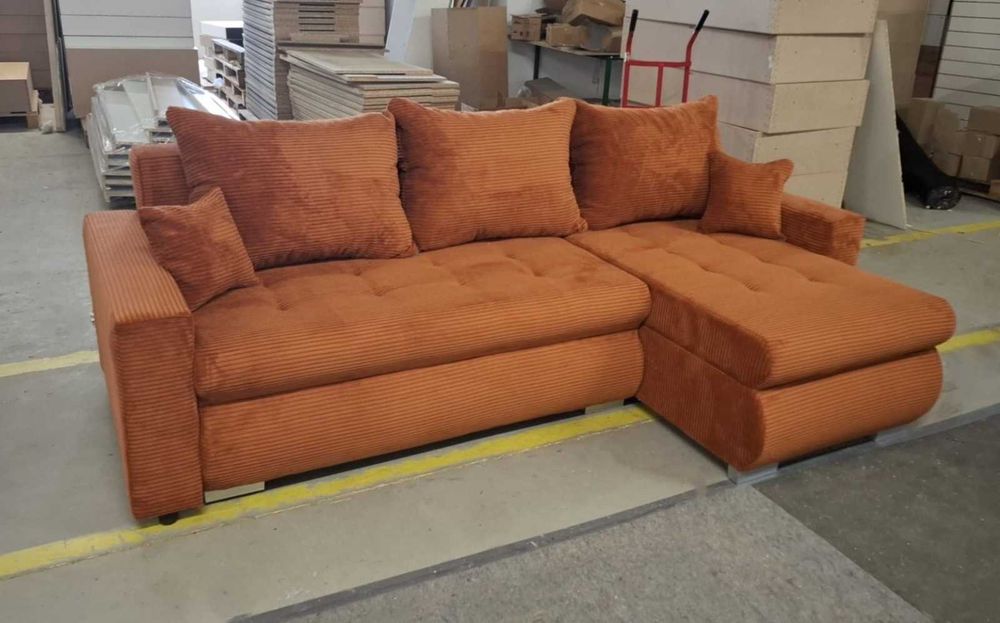 Sofa narożna w tkaninie SZTRUKS