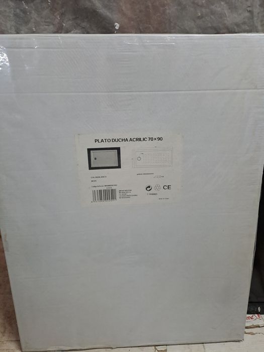 Base poliban nova, divisória de banheira, torneiras passagem 1' 1/2