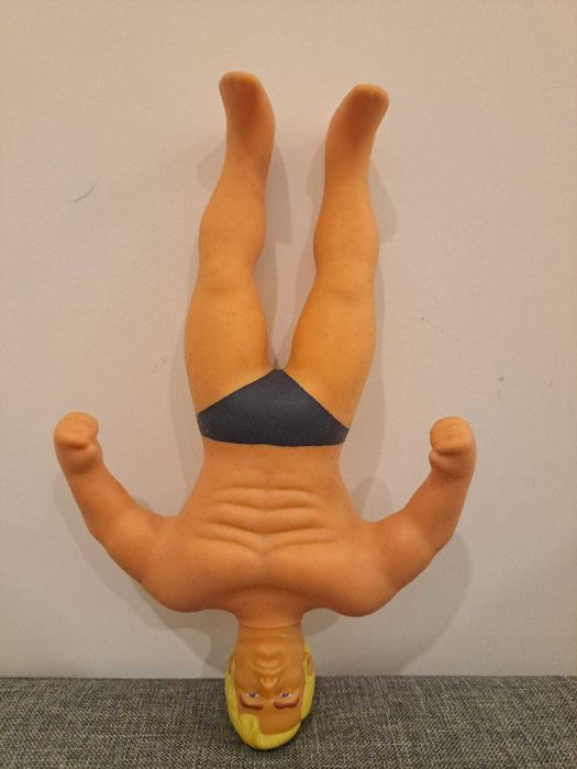 Boneco Elástico Tipo Wrestling STRETCH ARMSTRONG – Divertido