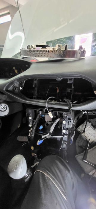 Serviço de revisão/reparação e elétricista auto