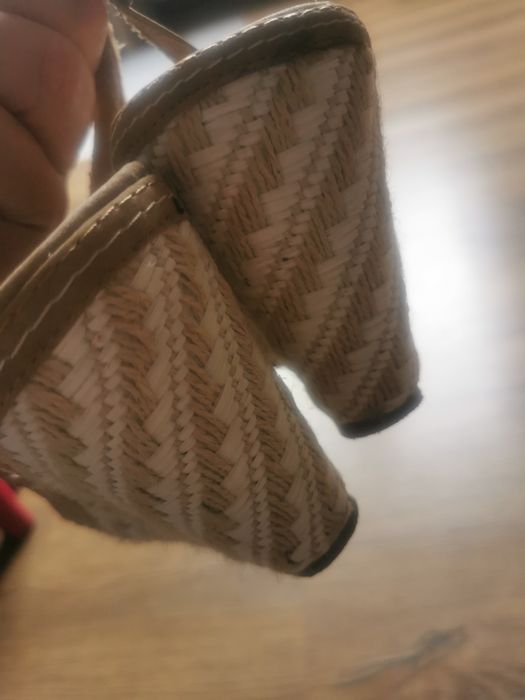 Buty Jennifer 41 koturna