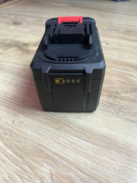 Потужний акумулятор makita  procraft stromo 12Ah