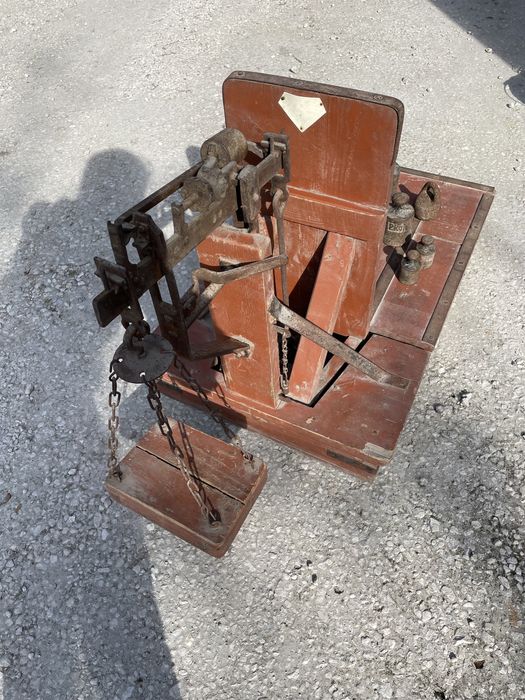 Waga zbożowa z obciążnikami