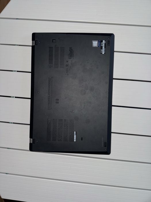 Portátil Lenovo ThinkPad T14 Gen 1