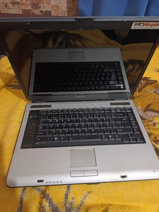 Toshiba Satellite A100 avariado