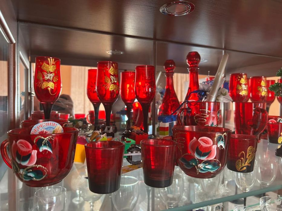 Набір бокали , стопки , кружки