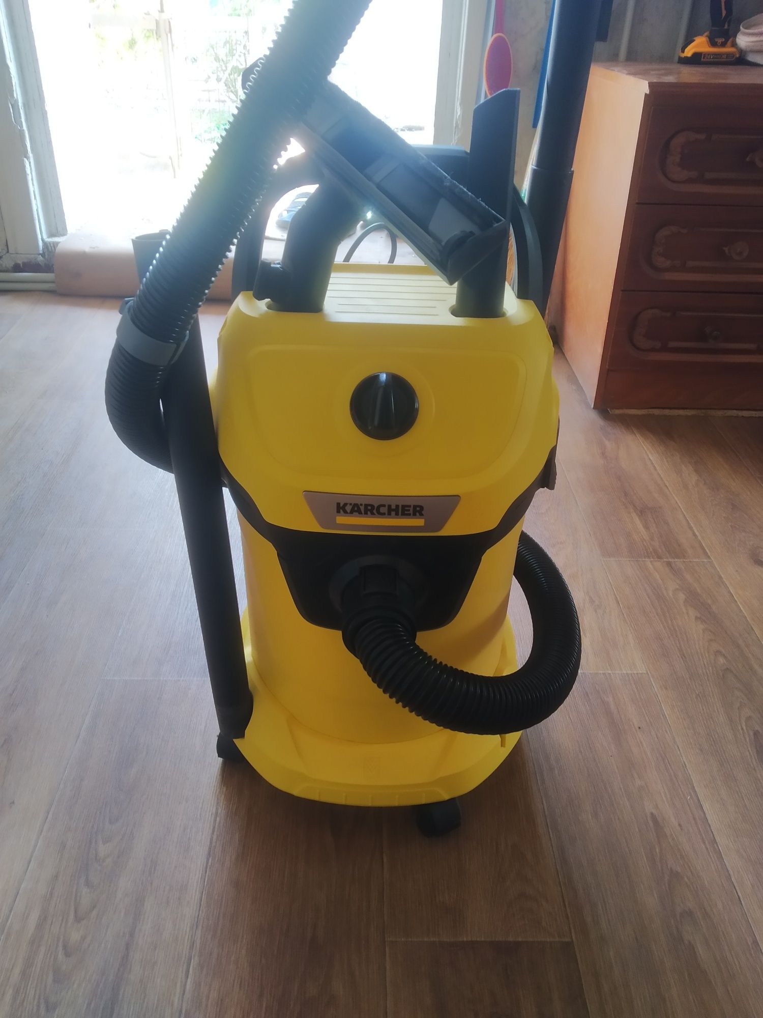 Промышленный пылесос Karcher: 3 000 грн. - Пылесосы Запорожье на Olx