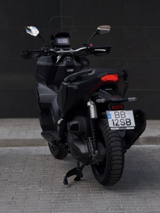 HONDA ADV 350 - Ótimo Estado!