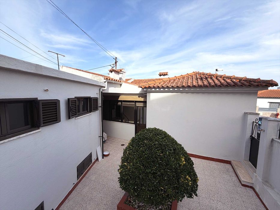 [Arrendar] Moradia T3 Campolide Bairro da Serafina