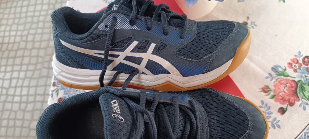 Sapatilhas ASICS UPCOURT 5 GS n.° 38,5