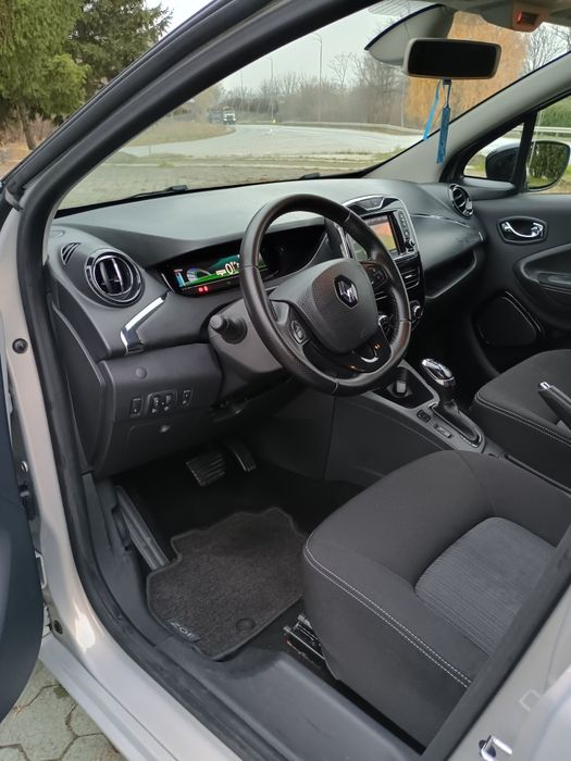Renault Zoe intense 
ZOE INTENS R90
63631 km
/43 kWh /