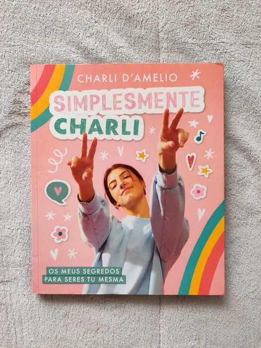 Livro - Simplesmente Charli