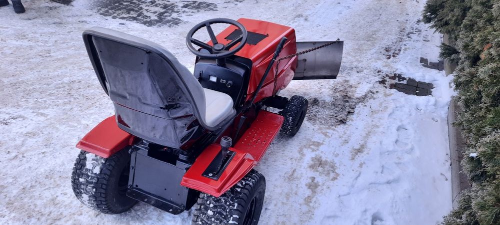 Traktorek MTD 12.5 kM,  pług do traktorka