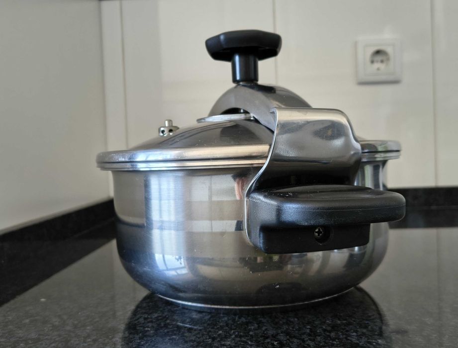 Panela de pressão 4,8 lt