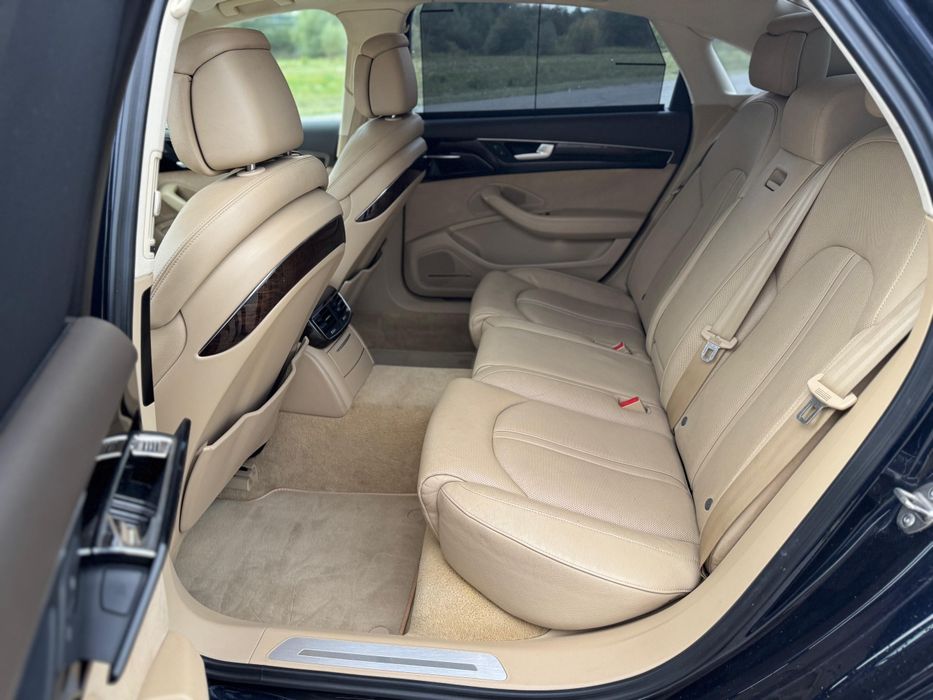 Audi a8d4L 4.2 FSI