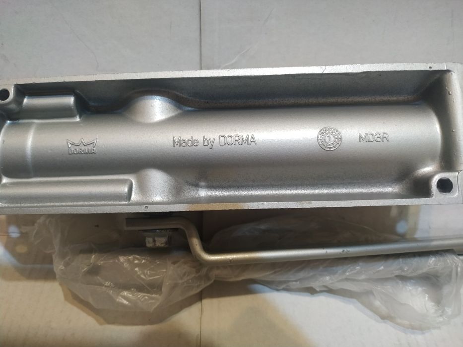 продам дверной доводчик не китай