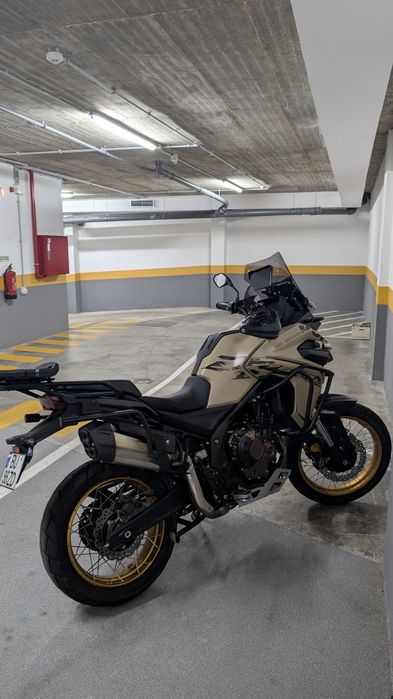 Voge 625 dsx desert sand - JANTE DOURADA!