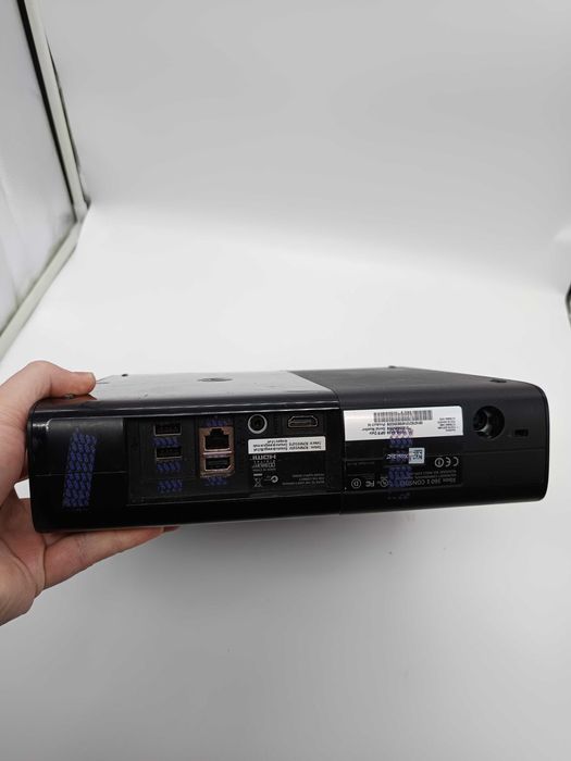 Konsola Microsoft Xbox 360 E bez dysku sama konsola