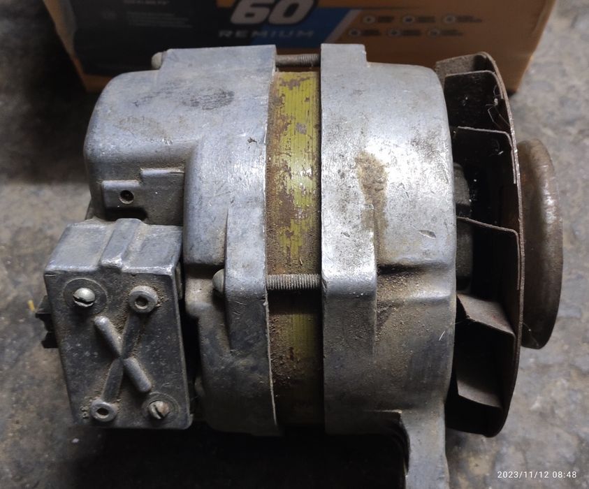 Продам генератор 40А ҐАЗ